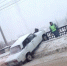 Автомобиль "Жигули" занесло и он едва не слетел с моста через реку в Бийске - ИА Амител