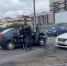 Неадекватный барнаулец на Renault «снес» трамвай с рельсов и ушел домой пешком - Bankfax.Ru