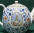 Вишневская Надежда Николаевна (1922–2000). Чайник из Прибора «Дружба СССР с Индией». 1956. Фарфор, роспись. Дмитровский фарфоровый завод, Московская область. Из собрания Государственного художественного музея Алтайского края - Художественный музей
