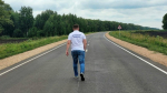 Антон Воронов идет по ровной дороге / Фото: соцсеть "ВКонтакте"