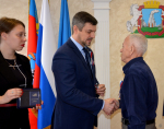 В Ленинском районе состоялось вручение особой награды — медаль общественного признания «Отец солдата»