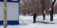 Сегодня в период снегопада усилена работа по очистке от снега на территории Индустриального района - Администрация г. Барнаул