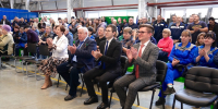 Галина Буевич вручила награды гордумы сотрудникам Алтайского трансформаторного завода - Барнаульская городская Дума