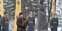 Виктор Томенко принял участие в открытии монумента герою-разведчику - НовостиАлтая.рф