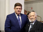 Анатолий Серышев вручил государственные награды и поощрения Президента России выдающимся жителям Новосибирской области