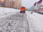 Новые пескоразбрасыватели приступили к противогололедной обработке тротуаров в Барнауле