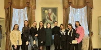 Студенты колледжа АлтГУ посмотрели спектакль «Сказка о спящей царевне» - Колледж АлтГУ