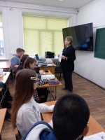 В барнаульской школе № 93 прошло обследование учащихся в рамках проекта «Здоровое сердце ребенка»