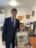 Муниципальные служащие Барнаула в рамках Всероссийской акции «Елка желаний» исполнили мечты 56 детей