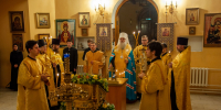 Митрополит Сергий совершил панихиду в Иверском храме семинарии - Алтайская митрополия