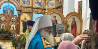 В престольный праздник храма в честь праведного Симеона Верхотурского митрополит Сергий совершил Литургию  - Алтайская митрополия