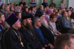 В Барнауле «Архиерейская елка» собрала детей на радостный праздник