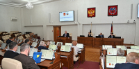 Накануне январской сессии в Парламентском центре прошли заседания фракций и комитетов - Законодательное Собрание