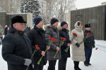 В Барнауле возложили цветы в честь героев – защитников Сталинграда