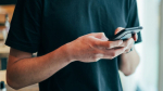 Владельцам смартфонов перечислили признаки слежки за телефоном