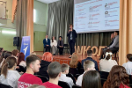 Татьяна Ильюченко рассказала о работе краевого парламента юным избирателям в Бийске