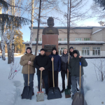 В Центральном районе Барнаула продолжаются работы по благоустройству мемориальных комплексов