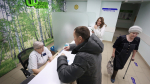Виктор Томенко посетил отремонтированную поликлинику в поселке Южном Фото №1