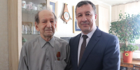 Памятные медали к 80-летию Победы в Великой Отечественной войне 1941-1945 годов продолжают вручать в Железнодорожном районе - Администрация г. Барнаул