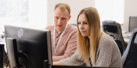 Фото: https://www.freepik.com/free-photo/group-young-business-people-working-office_7621159.htm - Алтайская правда