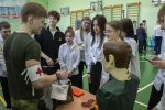 Научный десант АлтГУ объединил 350 барнаульских школьников. Фото