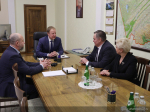 Губернатор Алтайского края Виктор Томенко провел рабочую встречу с членом Центральной избирательной комиссии России Андреем Шутовым