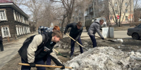 В Железнодорожном районе прошел первый «чистый четверг» - Администрация г. Барнаул