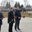 Губернатор Алтайского края Виктор Томенко возложил цветы к мемориальным комплексам Краснощековского района - Администрация Алтайского края