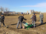 Предприятия потребительского рынка принимают участие в месячнике санитарной очистки и благоустройства