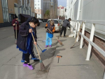 Предприятия потребительского рынка принимают участие в месячнике санитарной очистки и благоустройства
