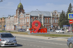 В Барнауле стартовали работы по праздничному оформлению к 80-летию Победы