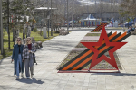 В Барнауле стартовали работы по праздничному оформлению к 80-летию Победы