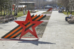 В Барнауле стартовали работы по праздничному оформлению к 80-летию Победы