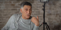 Кадр из видео: YouTube-канал "Эмпатия Манучи" - ИА Амител