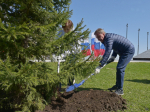 Вячеслав Франк принял участие в общегородском субботнике