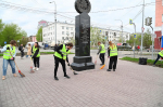 Сотрудники группы компаний «Селфстроит» провели субботник на аллее имени Алексея Скурлатова