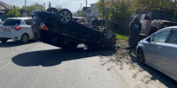 Автомобиль опрокинулся на улице Советской Армии в Барнауле - Телеканал Катунь 24