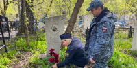 Судебные приставы привели в порядок надгробия ветеранов Великой Отечественной - НовостиАлтая.рф