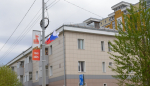 Территорию Октябрьского района Барнаула празднично украсили в преддверии Дня Победы