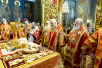 Глава Алтайской митрополии принял участие в праздничной Божественной литургии в Знаменском соборе г. Кемерова