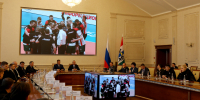 Полномочный представитель поздравил тренерский штаб и команду волейбольного клуба «Локомотив» с победой в Кубке России - Администрация г. Барнаул
