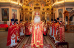 В день Преполовения Пятидесятницы, митрополит Сергий совершил Литургию в кафедральном соборе