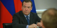 Медведев после высказывания Трампа напомнил ему о Третьей мировой войне - ИА Амител