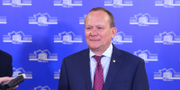 Сенатор Виктор Зобнев дал оценку отчету губернатора Алтайского края - Телеканал Катунь 24