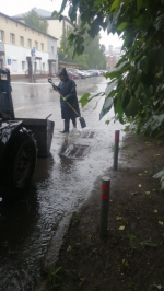 В связи с продолжительными ливнями МБУ «Автодорстрой» проводит работы по устранению последствий подтоплений