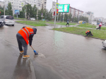 В связи с продолжительными ливнями МБУ «Автодорстрой» проводит работы по устранению последствий подтоплений