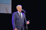 Депутаты АКЗС поздравили медиков Алтайского края с профессиональным праздником