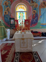 В день памяти св. прав. Иоанна Кронштадтского митрополит Сергий  совершил Божественную литургию в храме Православной школы