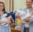 Состоялась выписка первой в Алтайском крае тройни, родившейся в 2025 году - Телеканал Катунь 24