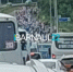 Мощная пробка образовалась на Змеиногорском тракте в Барнауле из-за крестного хода - Сетевое издание Толк